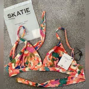 SKATIE Swim Top - Kourtney in Bel Air